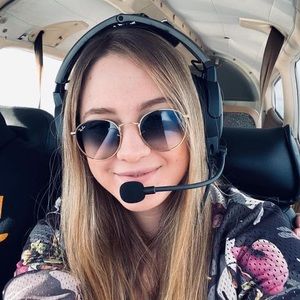 Meet your Posher, Roni